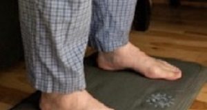 Experimental foot mat to predict foot ulcers in diabetics TECHDIABETIC