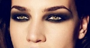 Facial contrast causes women to look younger FacialContrast