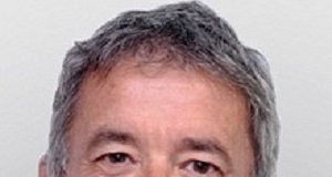 Women considering suing influential UK pelvic surgeon Dixon