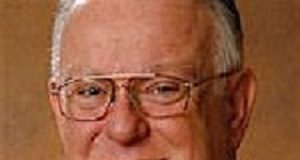 Fertility doctor sued for secretly using his own sperm Mortimer