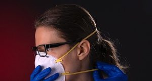 Hospitals pilot new process for disinfecting and reusing N95 masks Mask