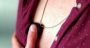 Novel ECG-necklace detects atrial fibrillation Necklace