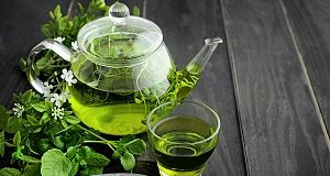 Additive effects of green tea and coffee on mortality risk in type 2 diabetes patients