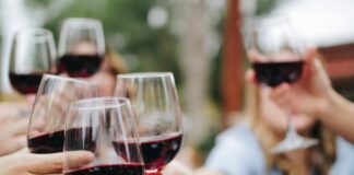More than five glasses of wine weekly may hasten ageing – Biobank analysis