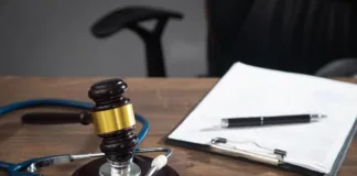 Legal first as UK tribunal hears 'menopause discrimination' case